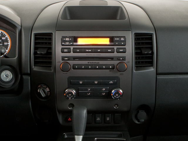 2010 Nissan Titan SE