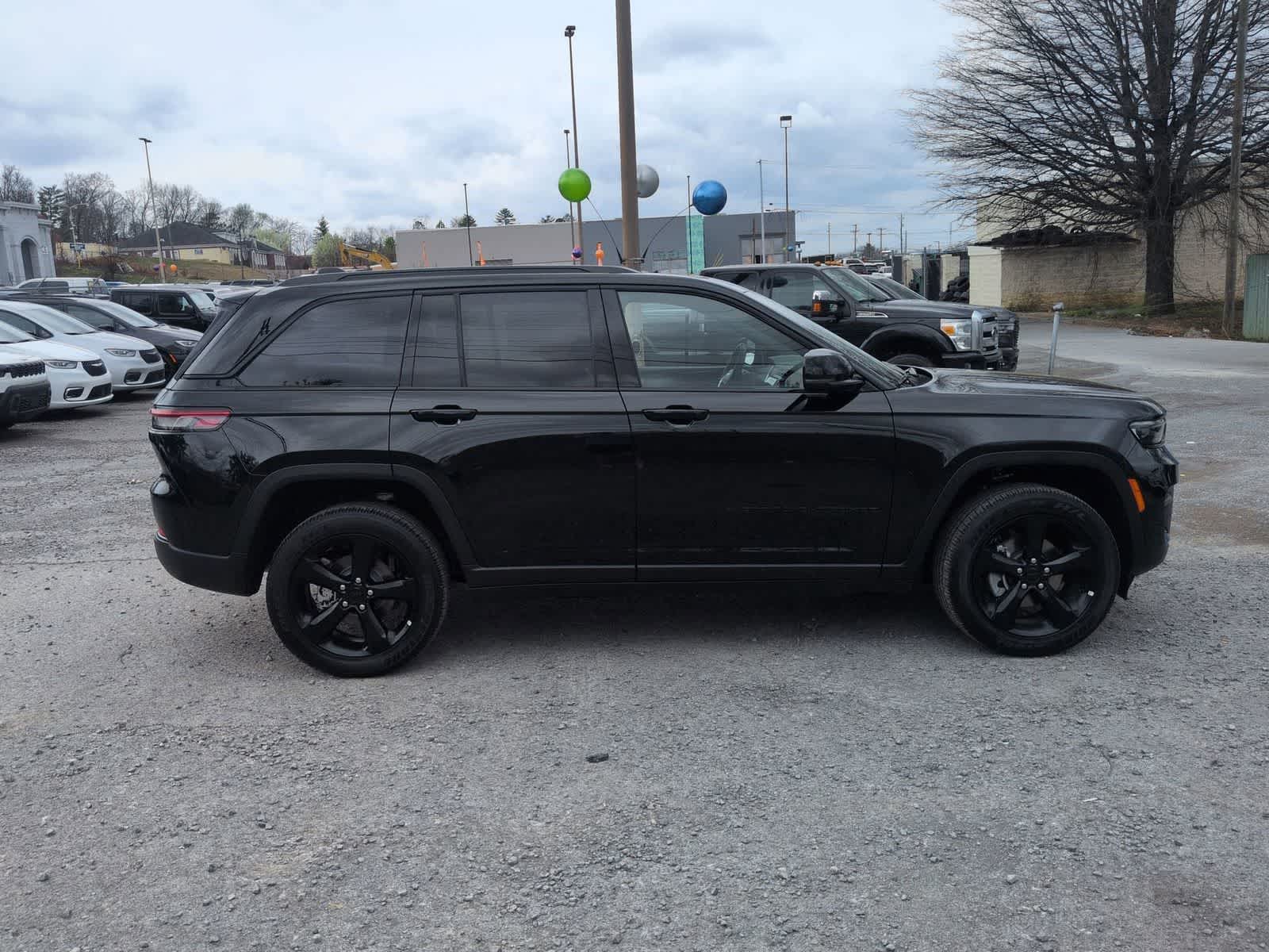 2025 Jeep Grand Cherokee GRAND CHEROKEE ALTITUDE X 4X4