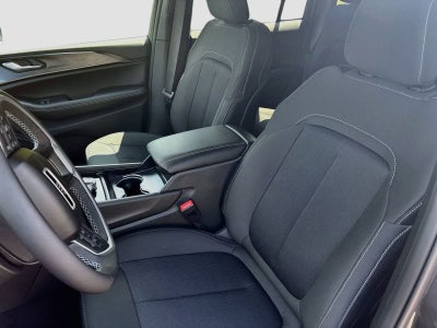 2026 Jeep Grand Cherokee GRAND CHEROKEE LAREDO X 4X4