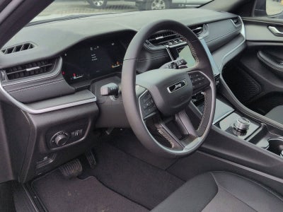 2026 Jeep Grand Cherokee GRAND CHEROKEE LAREDO X 4X4