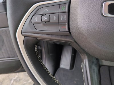 2026 Jeep Grand Cherokee GRAND CHEROKEE LAREDO X 4X4