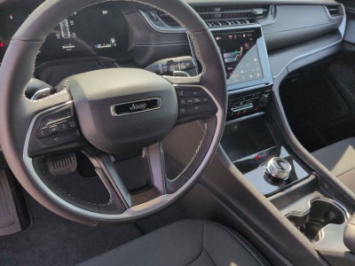 2026 Jeep Grand Cherokee GRAND CHEROKEE LAREDO X 4X4