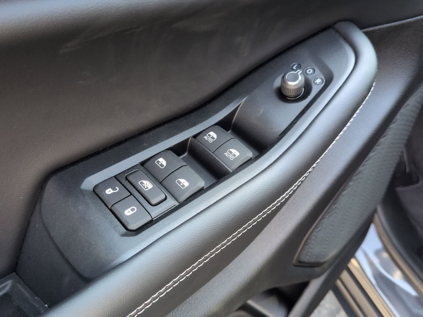 2026 Jeep Grand Cherokee GRAND CHEROKEE LAREDO X 4X4