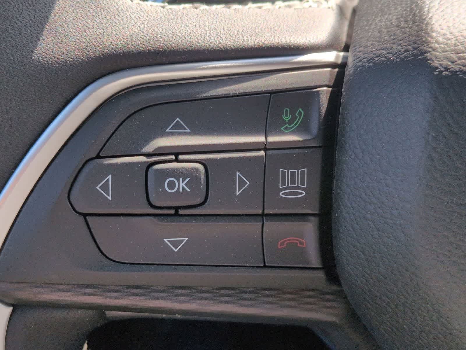 2026 Jeep Grand Cherokee GRAND CHEROKEE LAREDO X 4X4