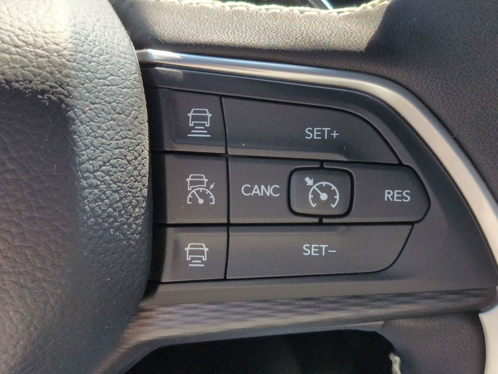 2026 Jeep Grand Cherokee GRAND CHEROKEE LAREDO X 4X4