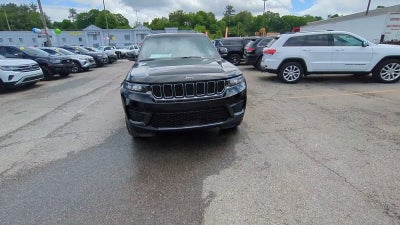 2026 Jeep Grand Cherokee GRAND CHEROKEE LAREDO X 4X4