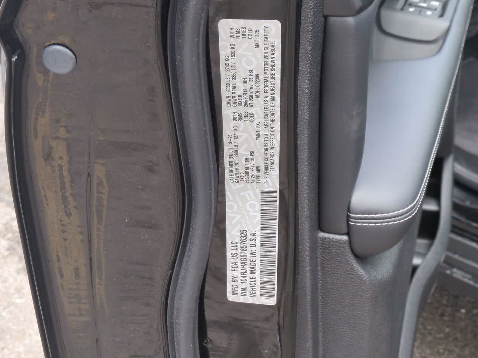 2026 Jeep Grand Cherokee GRAND CHEROKEE LAREDO X 4X4