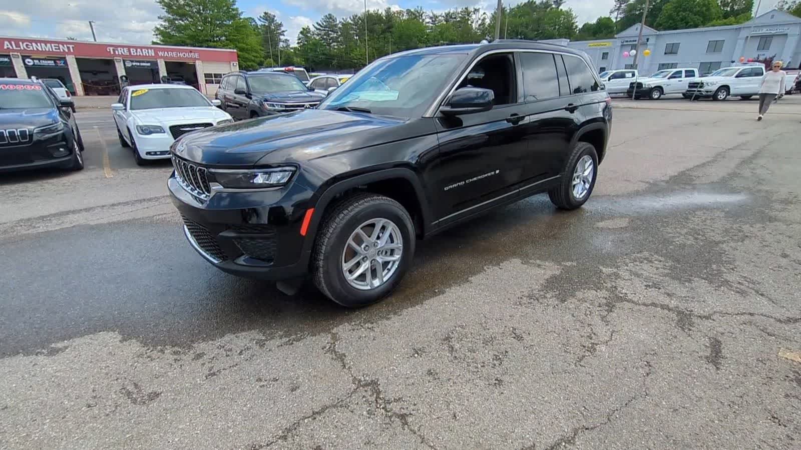 2026 Jeep Grand Cherokee GRAND CHEROKEE LAREDO X 4X4