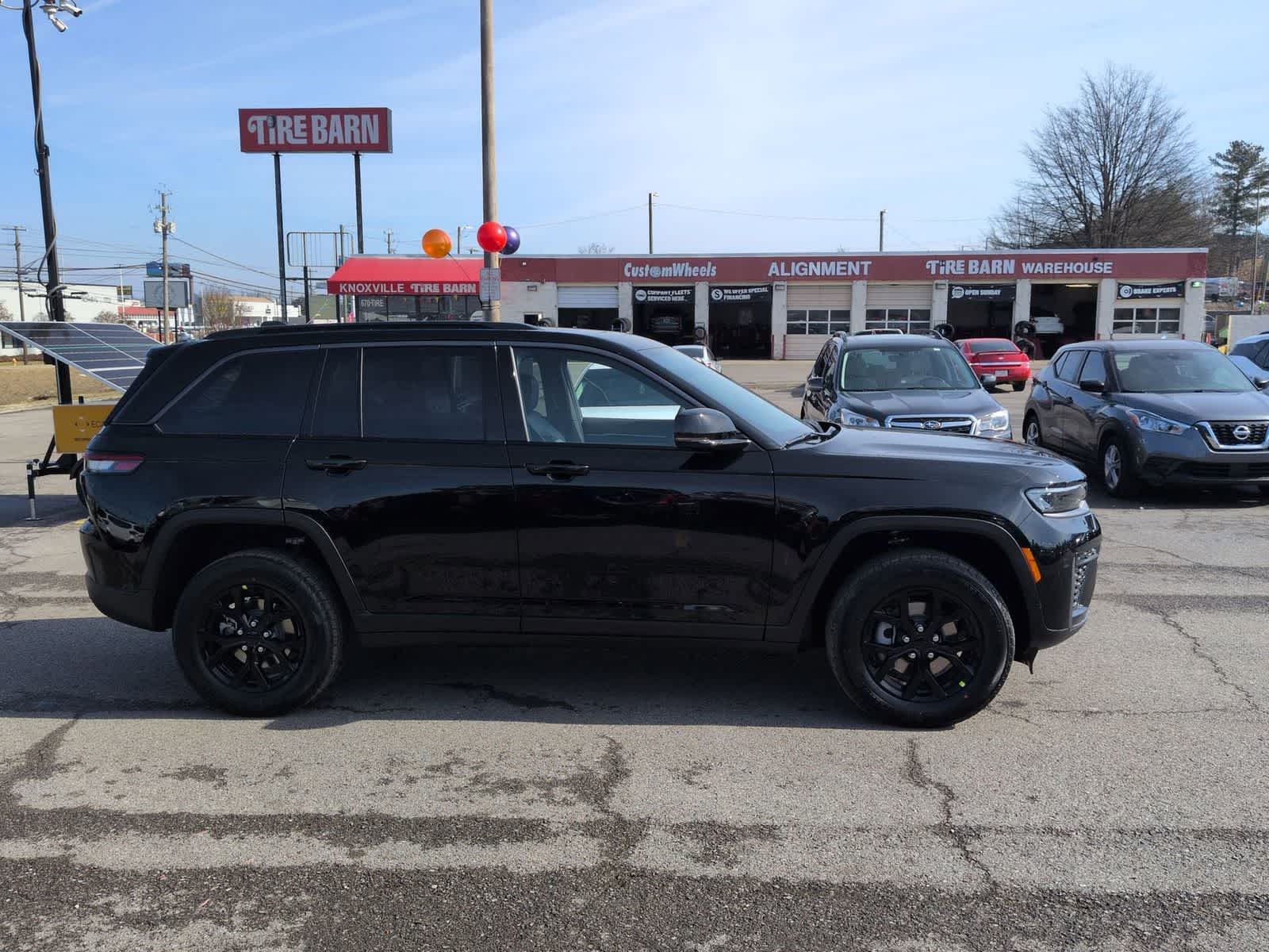 2026 Jeep Grand Cherokee GRAND CHEROKEE LAREDO ALTITUDE 4X4