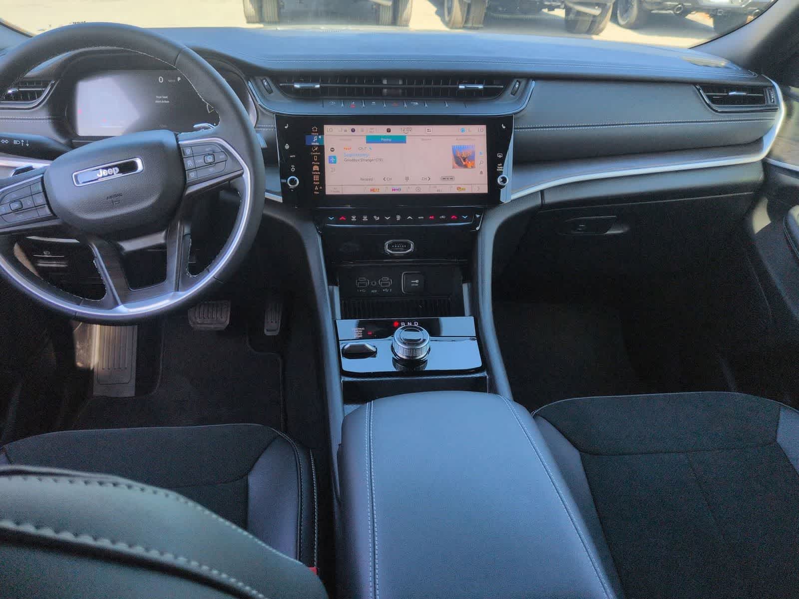 2026 Jeep Grand Cherokee GRAND CHEROKEE LAREDO ALTITUDE 4X4