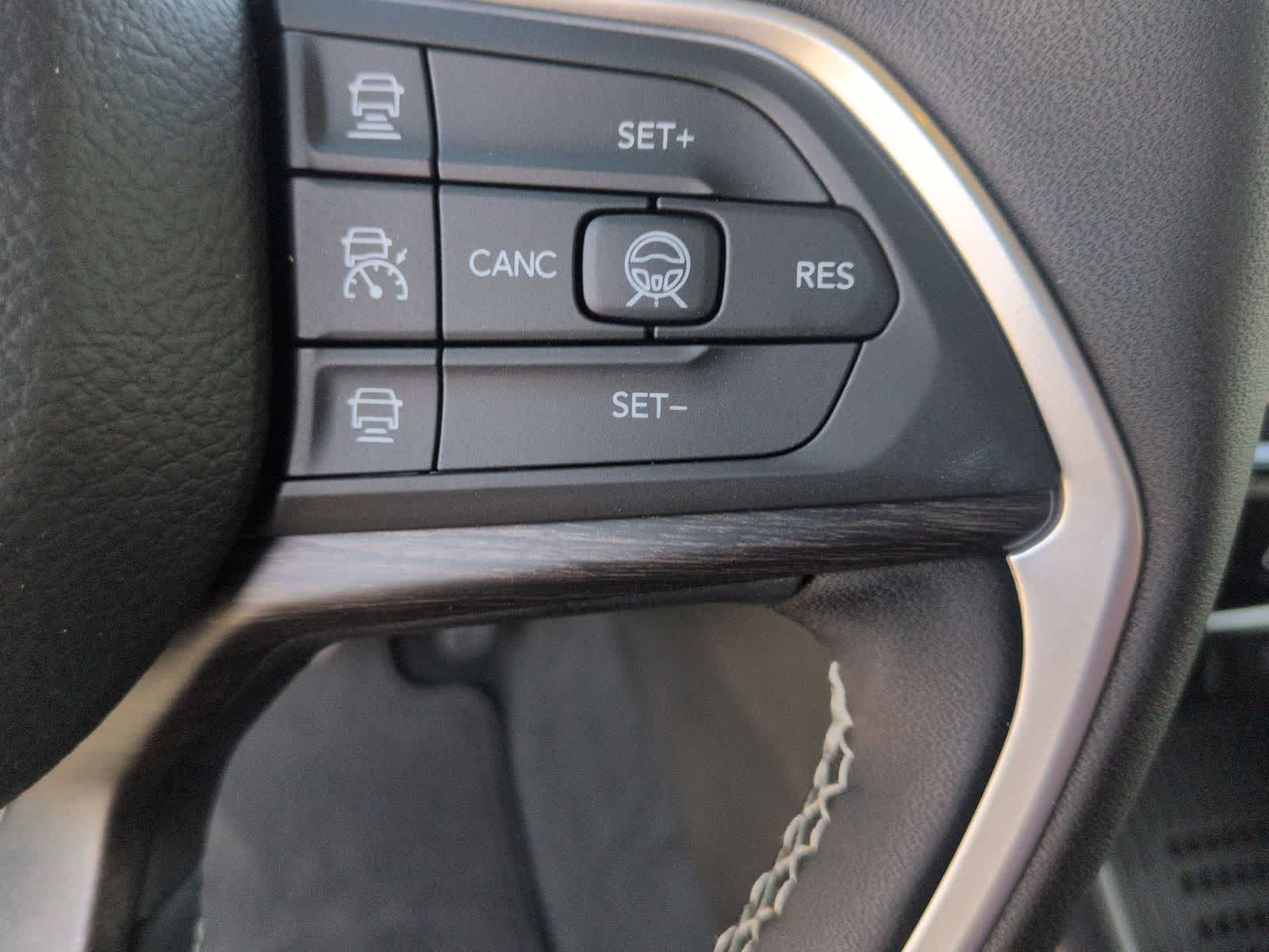 2026 Jeep Grand Cherokee GRAND CHEROKEE LAREDO ALTITUDE 4X4