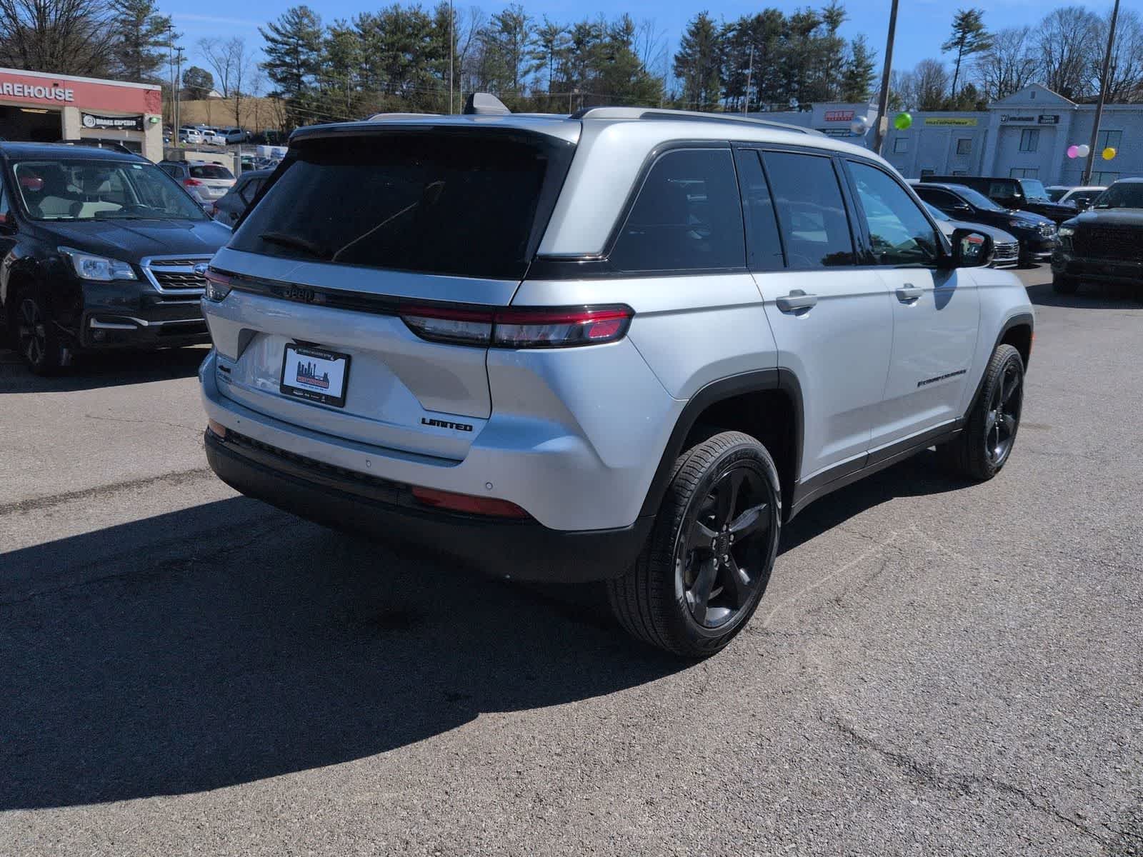 2025 Jeep Grand Cherokee GRAND CHEROKEE LIMITED 4X4