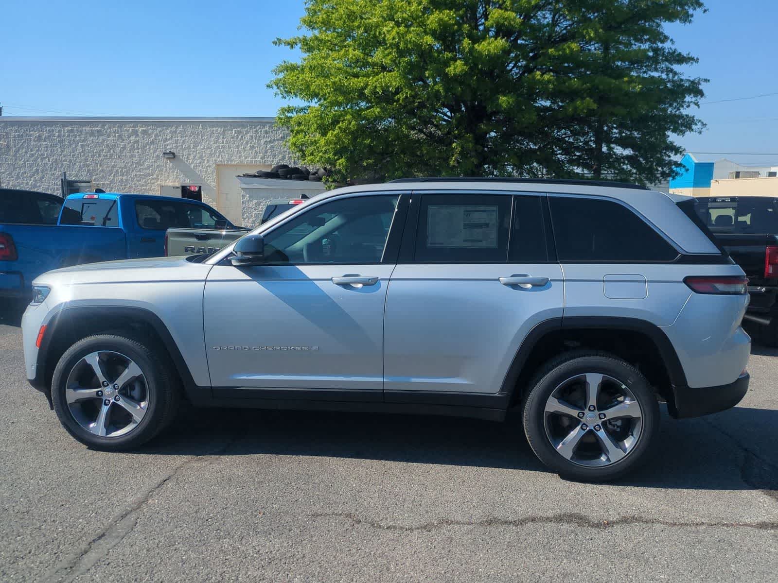 2026 Jeep Grand Cherokee GRAND CHEROKEE LIMITED 4X4