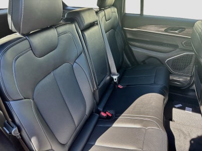2027 Jeep Grand Cherokee GRAND CHEROKEE LIMITED RESERVE 4X4