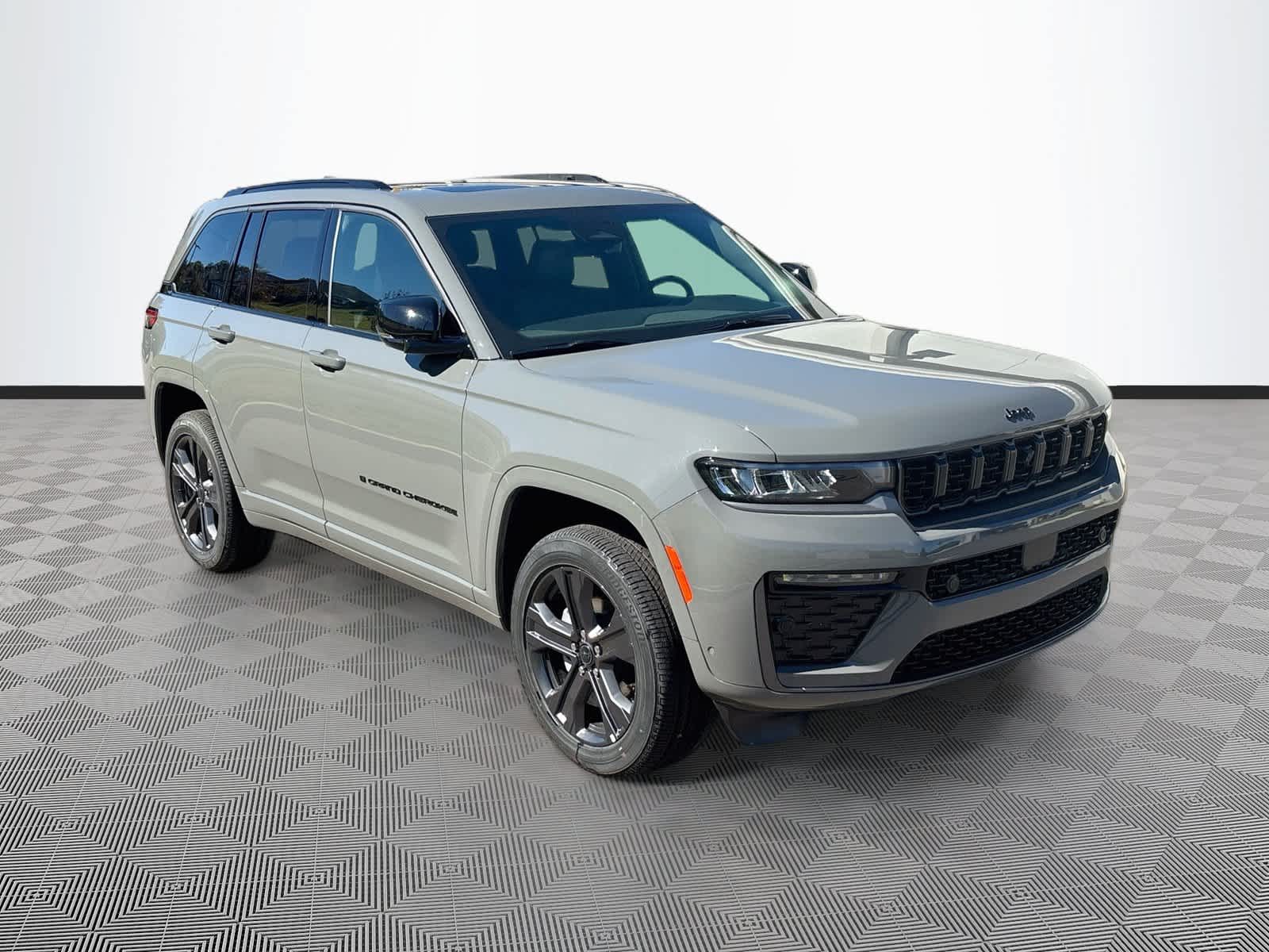 2027 Jeep Grand Cherokee GRAND CHEROKEE LIMITED RESERVE 4X4