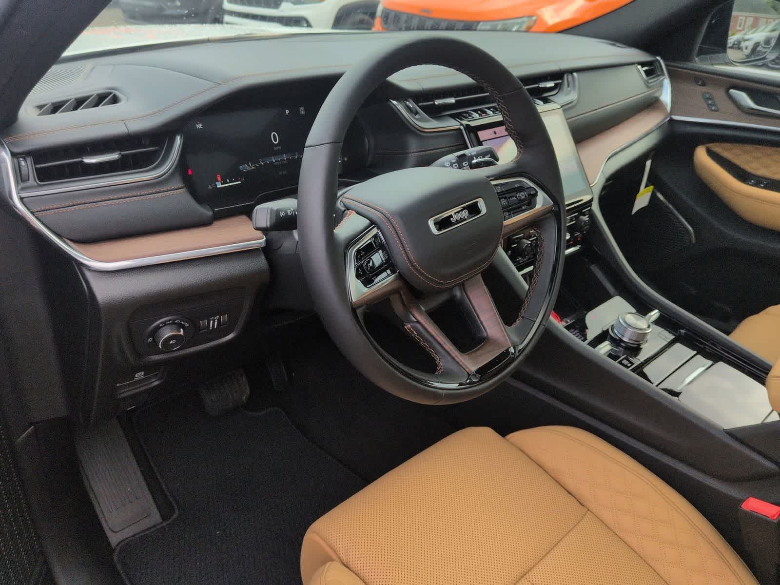 2025 Jeep Grand Cherokee GRAND CHEROKEE SUMMIT 4X4