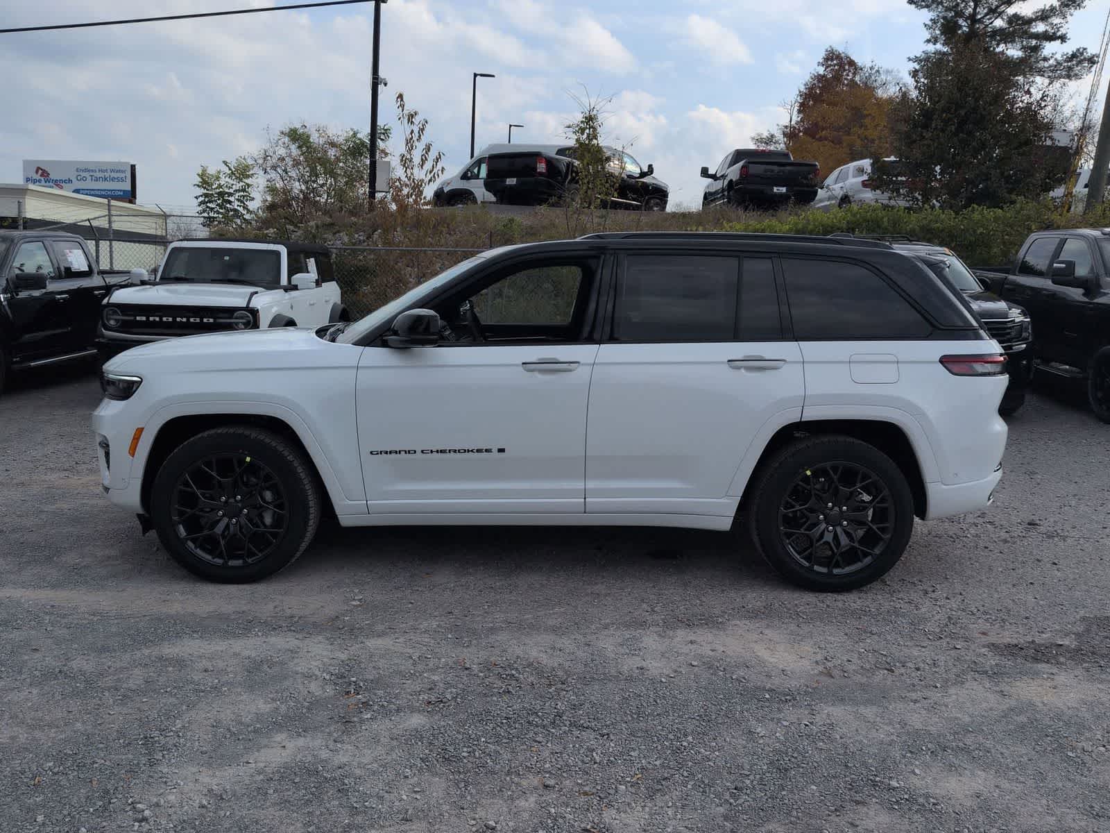 2025 Jeep Grand Cherokee GRAND CHEROKEE SUMMIT 4X4