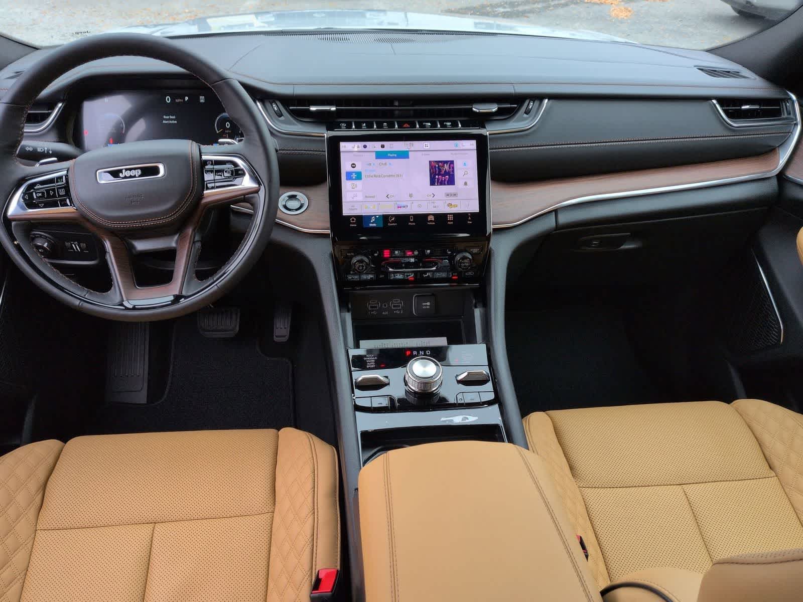 2025 Jeep Grand Cherokee GRAND CHEROKEE SUMMIT 4X4