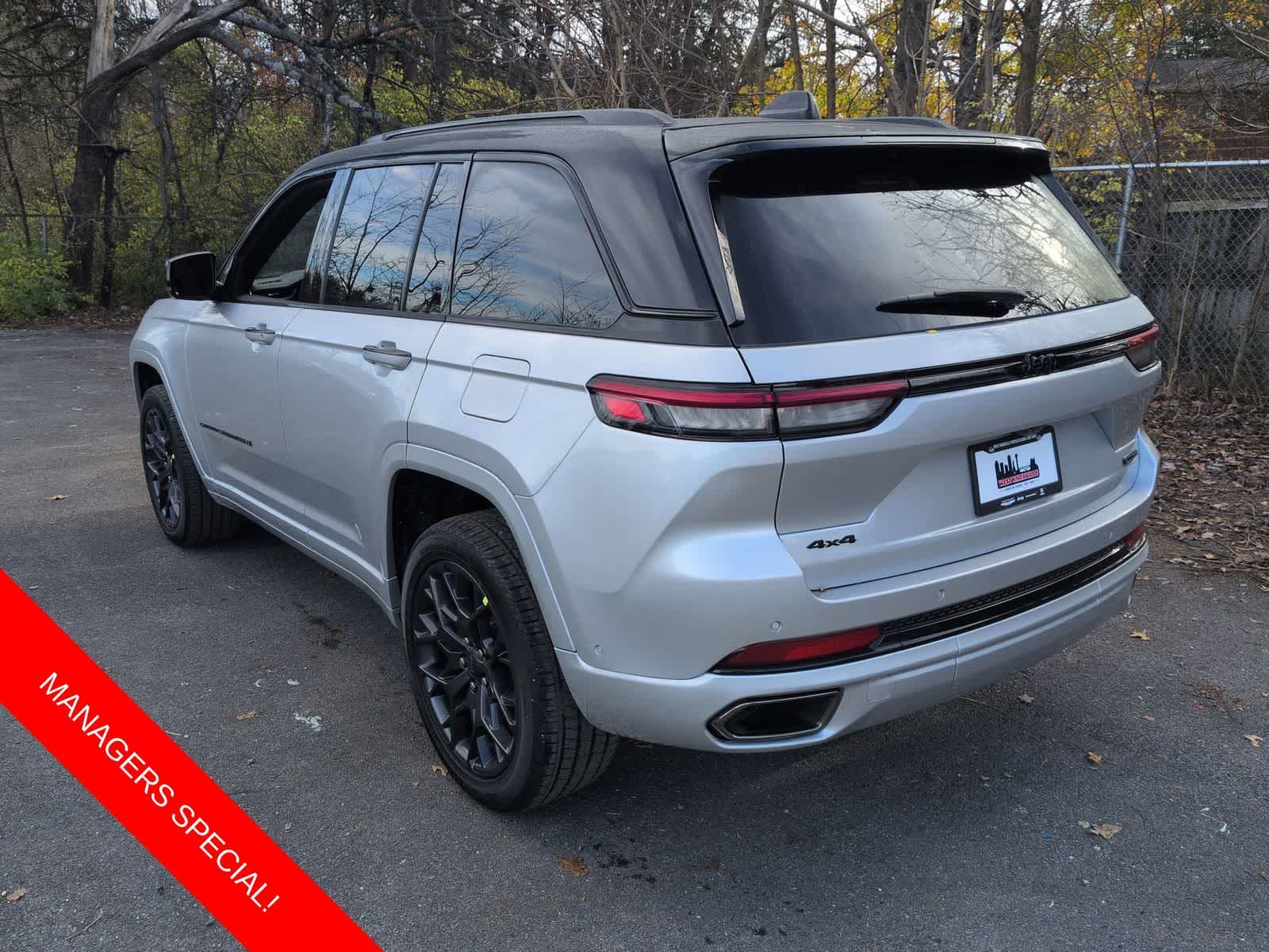 2025 Jeep Grand Cherokee GRAND CHEROKEE SUMMIT 4X4