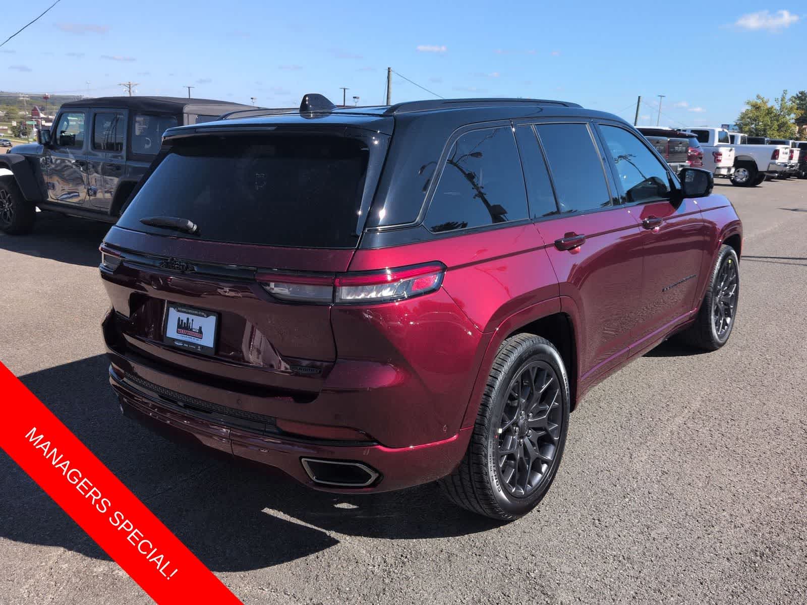 2025 Jeep Grand Cherokee GRAND CHEROKEE SUMMIT 4X4