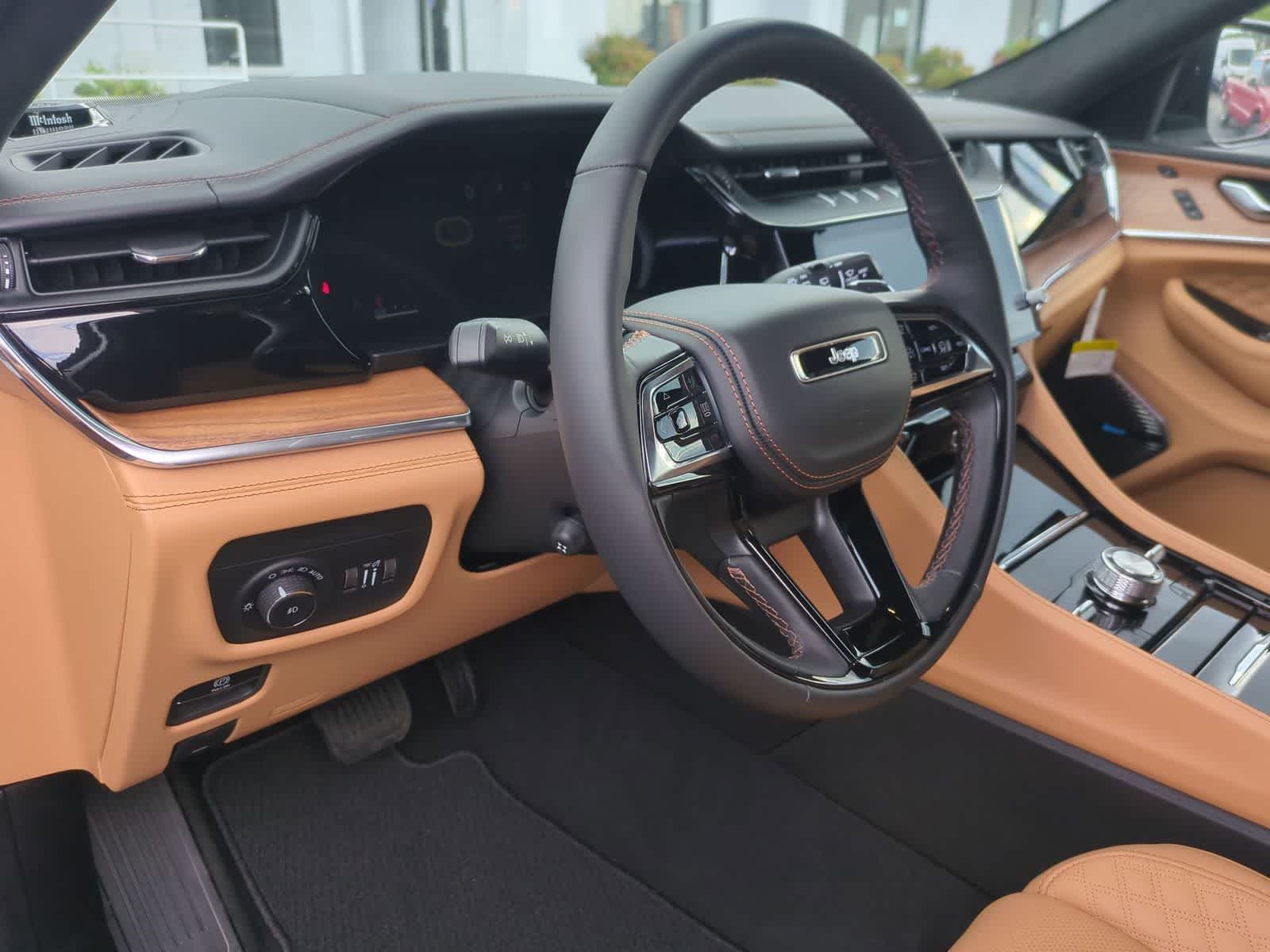 2026 Jeep Grand Cherokee GRAND CHEROKEE SUMMIT 4X4