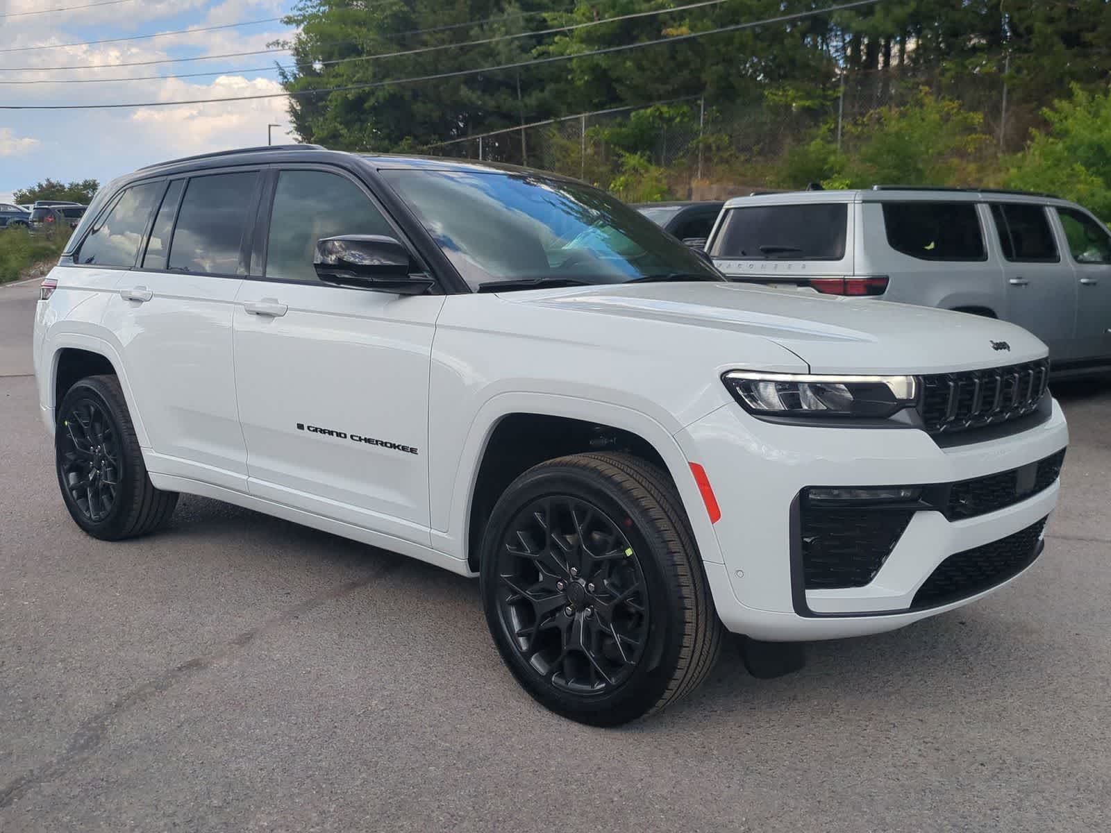 2026 Jeep Grand Cherokee GRAND CHEROKEE SUMMIT 4X4