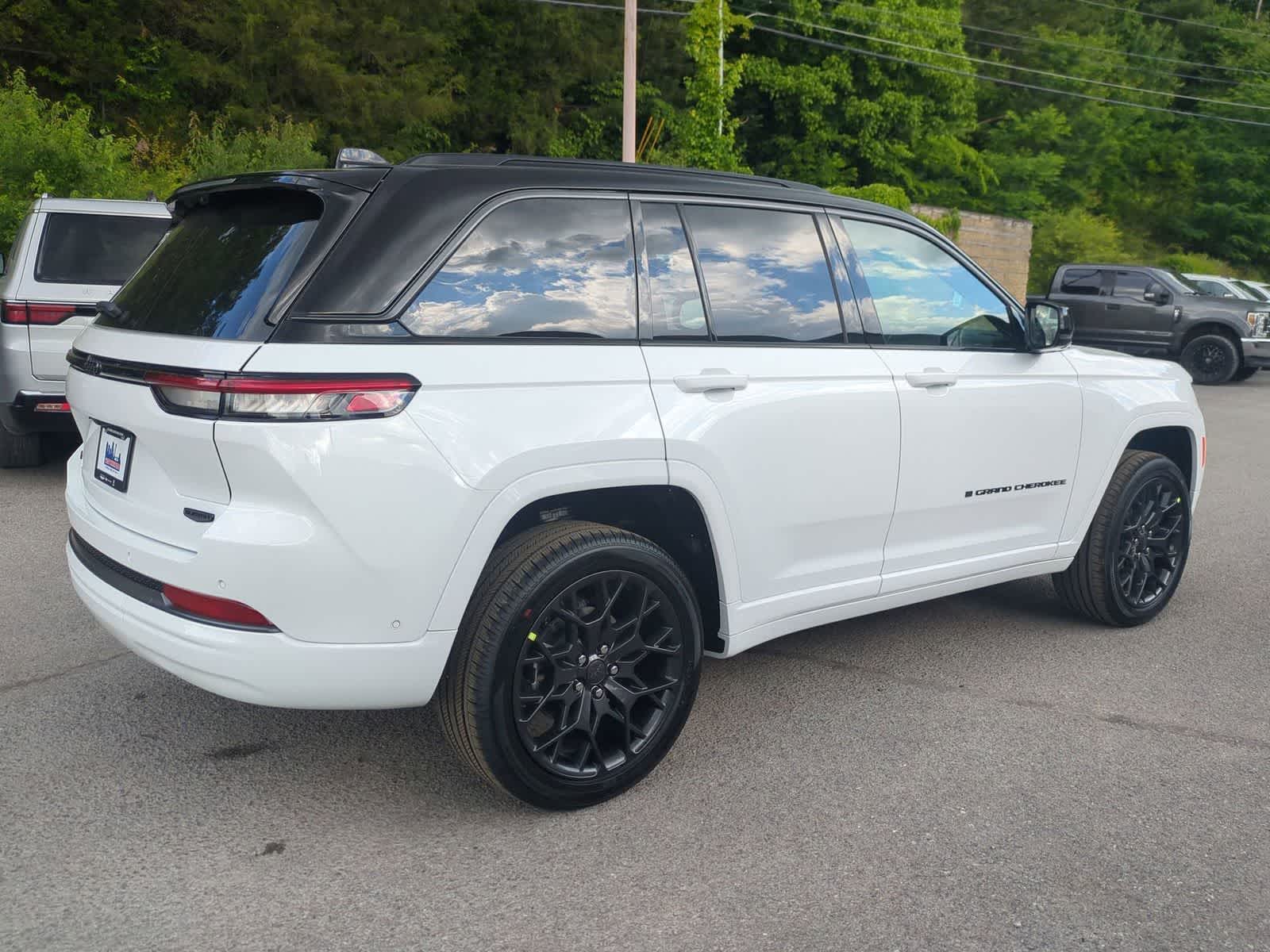 2026 Jeep Grand Cherokee GRAND CHEROKEE SUMMIT 4X4