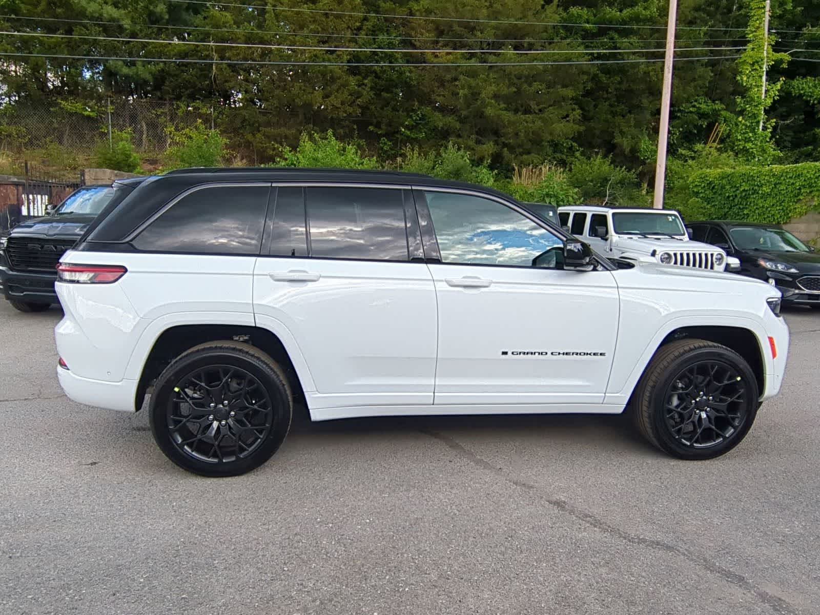 2026 Jeep Grand Cherokee GRAND CHEROKEE SUMMIT 4X4