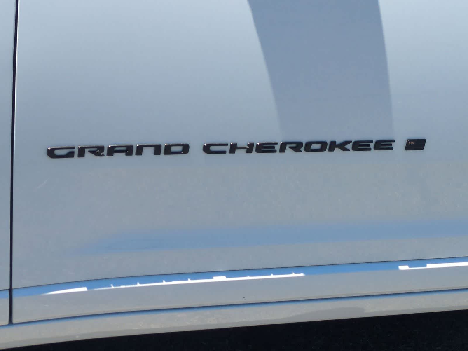 2026 Jeep Grand Cherokee GRAND CHEROKEE SUMMIT 4X4