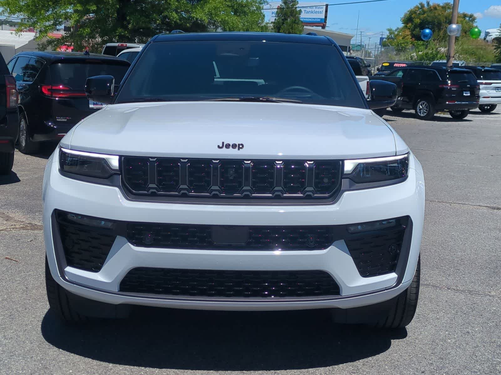2026 Jeep Grand Cherokee GRAND CHEROKEE SUMMIT 4X4