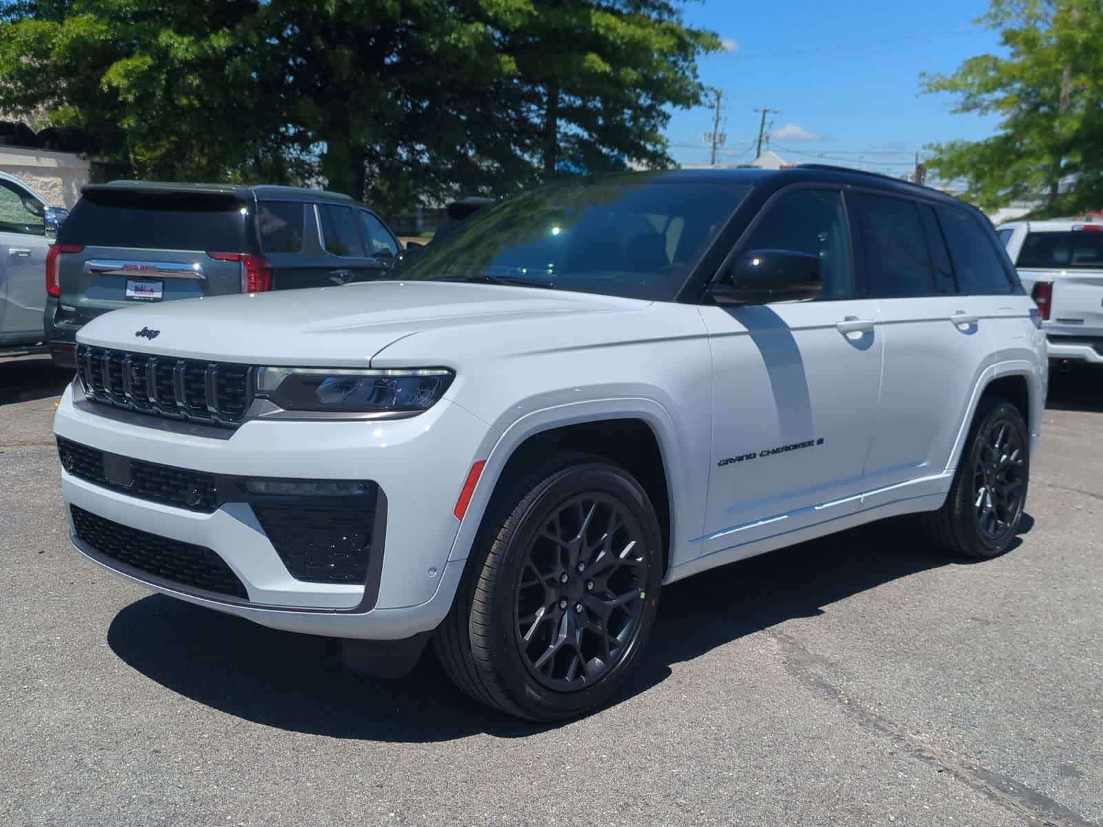 2026 Jeep Grand Cherokee GRAND CHEROKEE SUMMIT 4X4