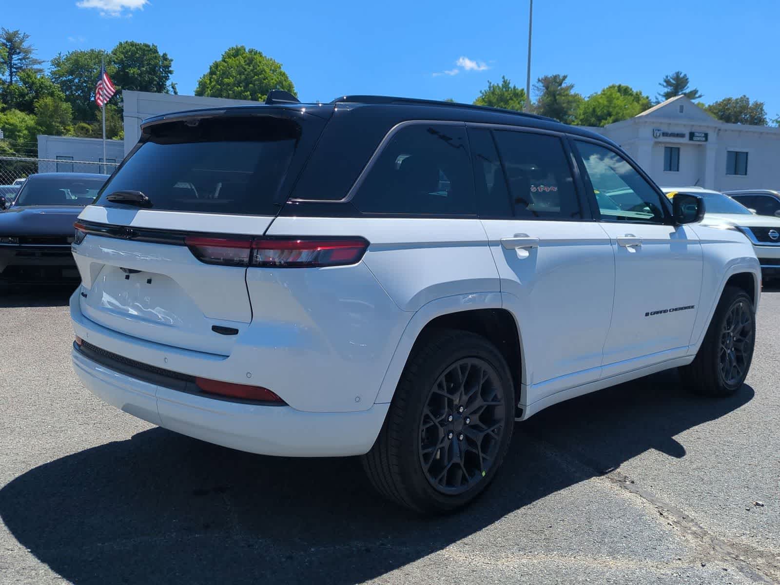 2026 Jeep Grand Cherokee GRAND CHEROKEE SUMMIT 4X4