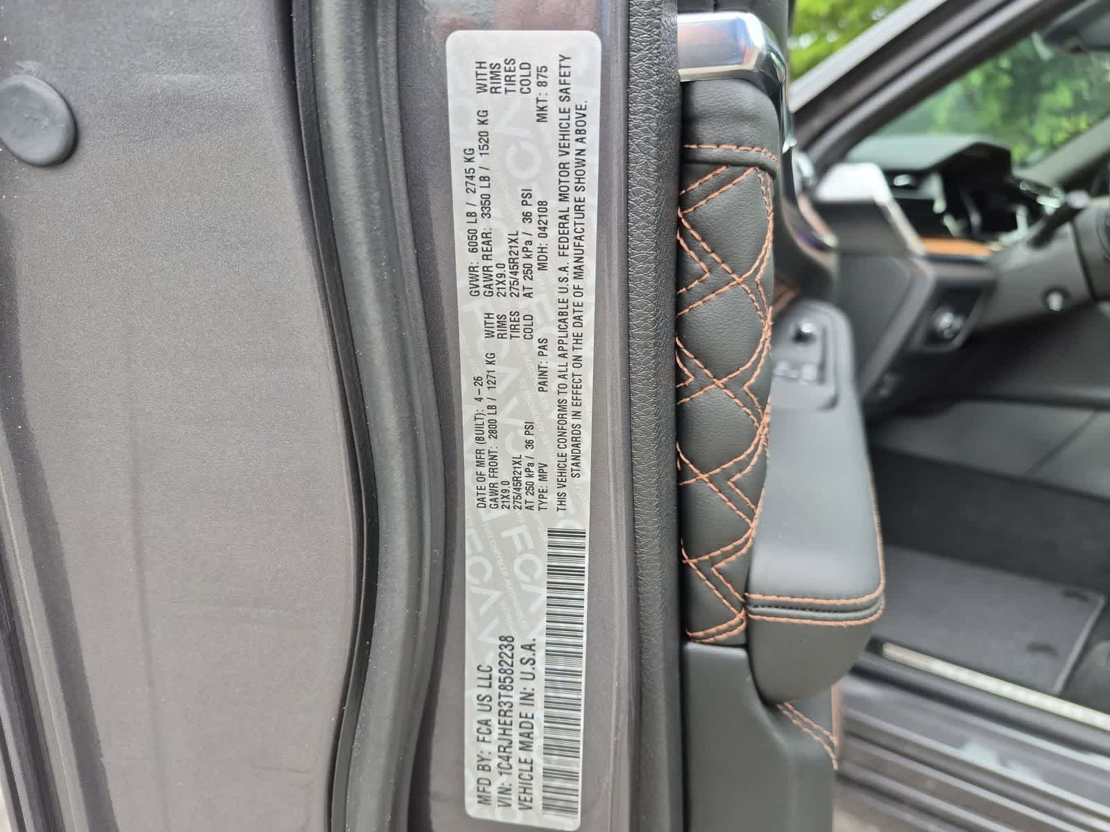 2026 Jeep Grand Cherokee GRAND CHEROKEE SUMMIT 4X4