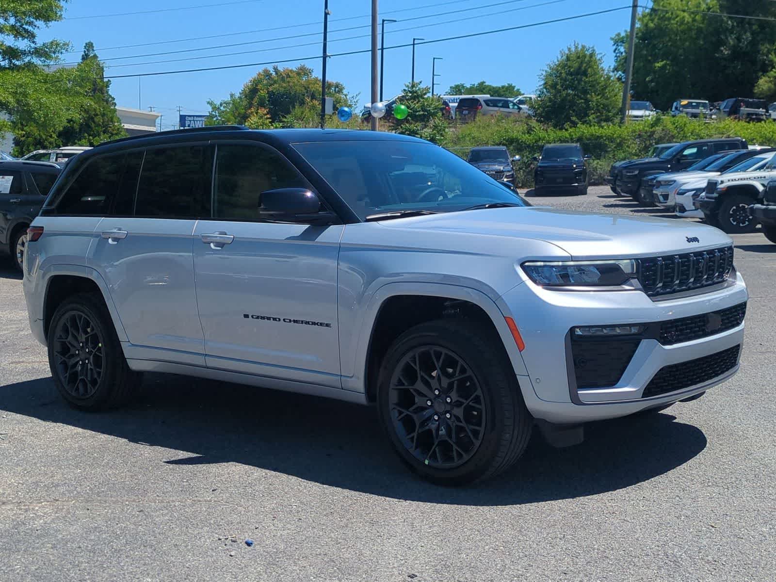 2026 Jeep Grand Cherokee GRAND CHEROKEE SUMMIT 4X4