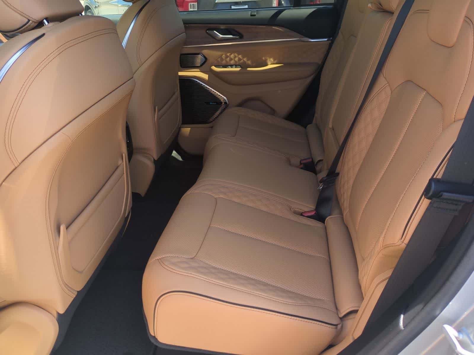 2026 Jeep Grand Cherokee GRAND CHEROKEE SUMMIT 4X4