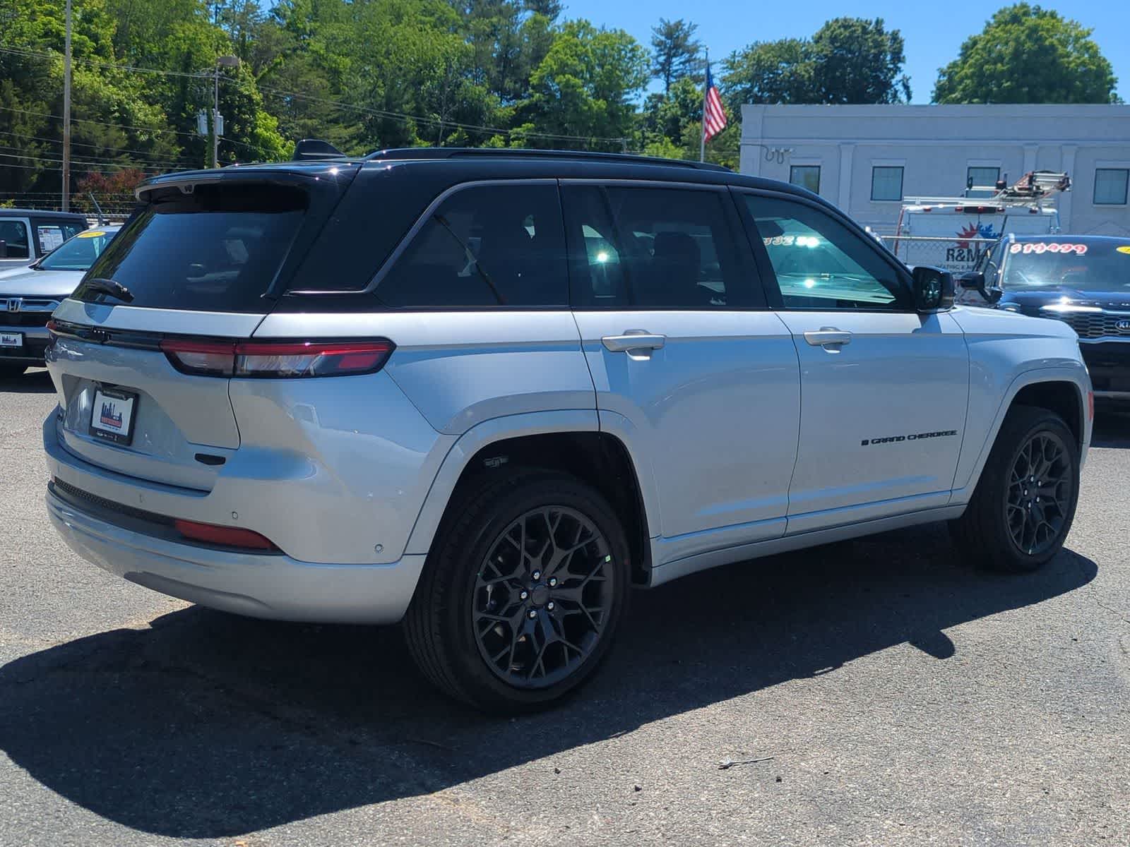 2026 Jeep Grand Cherokee GRAND CHEROKEE SUMMIT 4X4