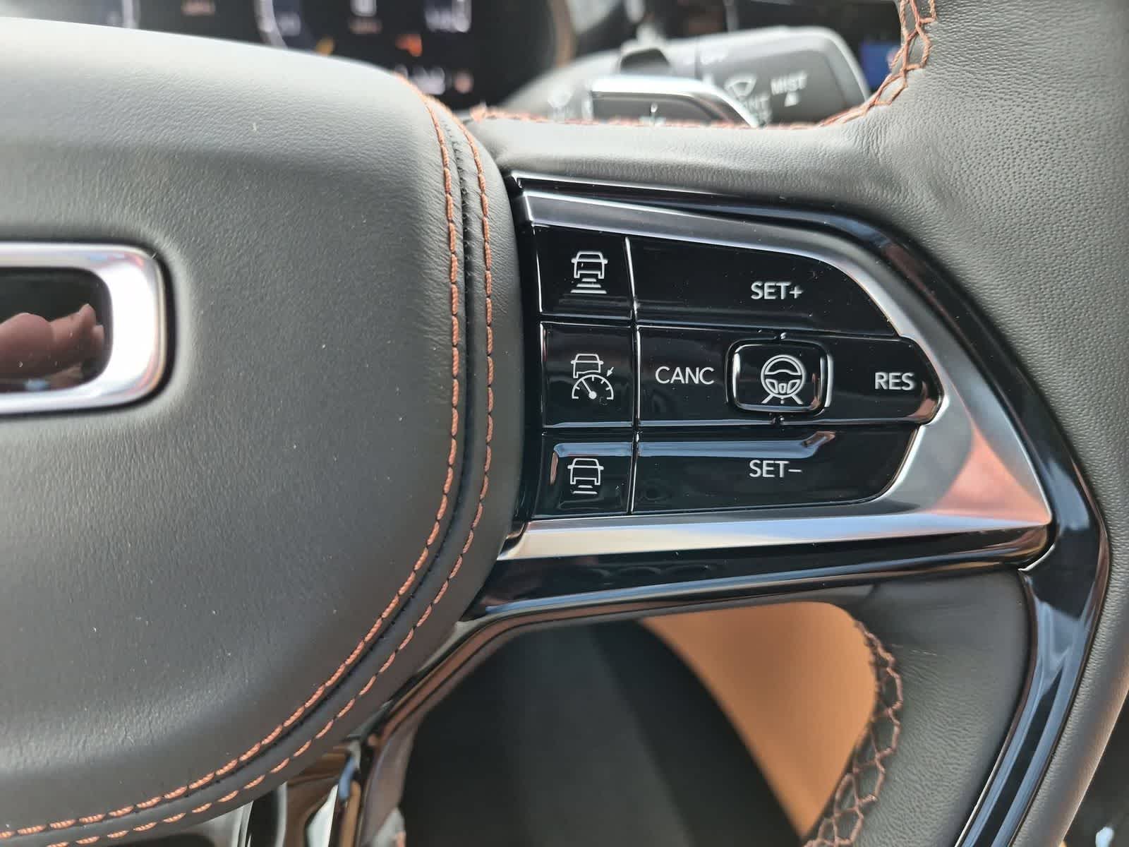 2026 Jeep Grand Cherokee GRAND CHEROKEE SUMMIT 4X4