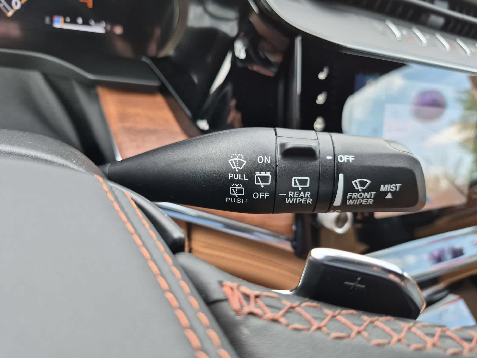 2026 Jeep Grand Cherokee GRAND CHEROKEE SUMMIT 4X4