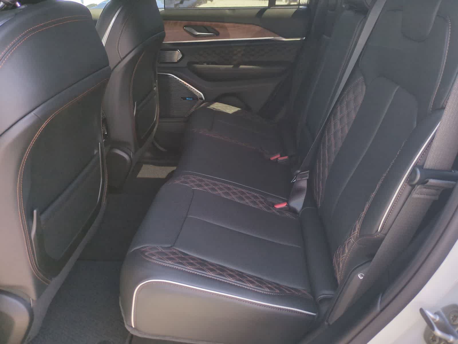2026 Jeep Grand Cherokee GRAND CHEROKEE SUMMIT 4X4