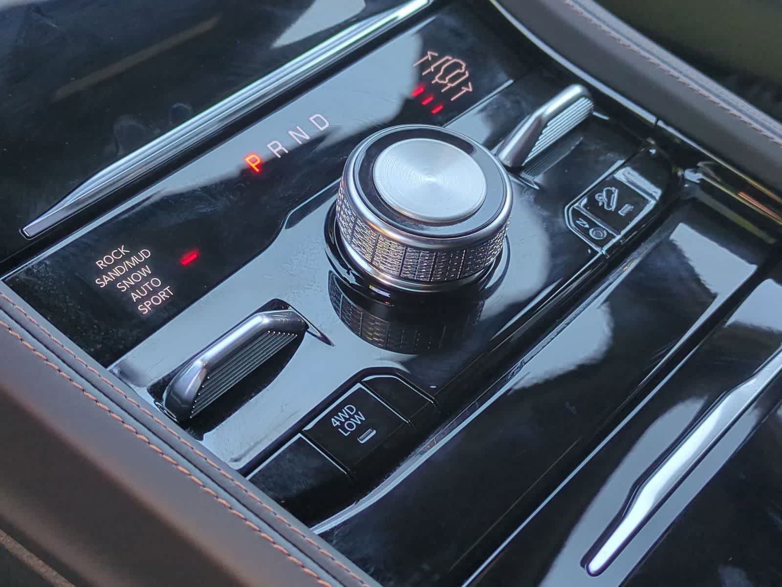 2026 Jeep Grand Cherokee GRAND CHEROKEE SUMMIT 4X4