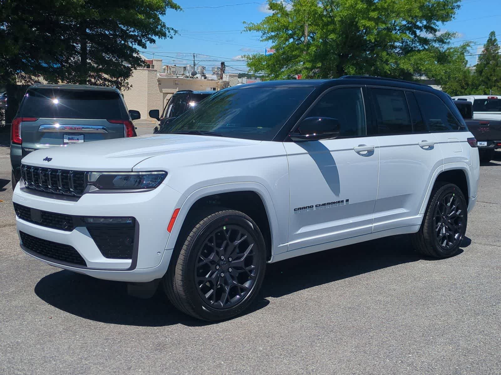 2026 Jeep Grand Cherokee GRAND CHEROKEE SUMMIT 4X4
