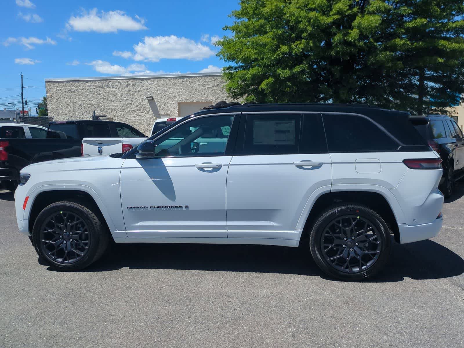 2026 Jeep Grand Cherokee GRAND CHEROKEE SUMMIT 4X4