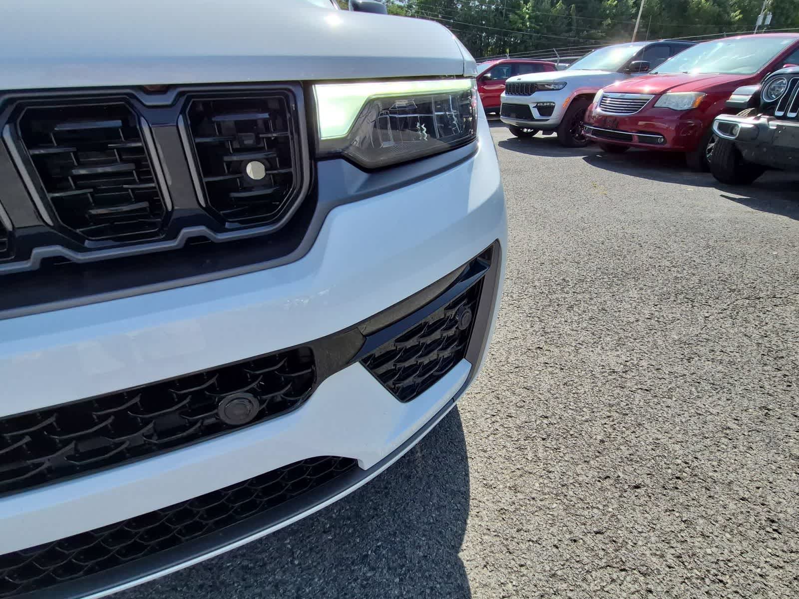 2026 Jeep Grand Cherokee GRAND CHEROKEE SUMMIT 4X4