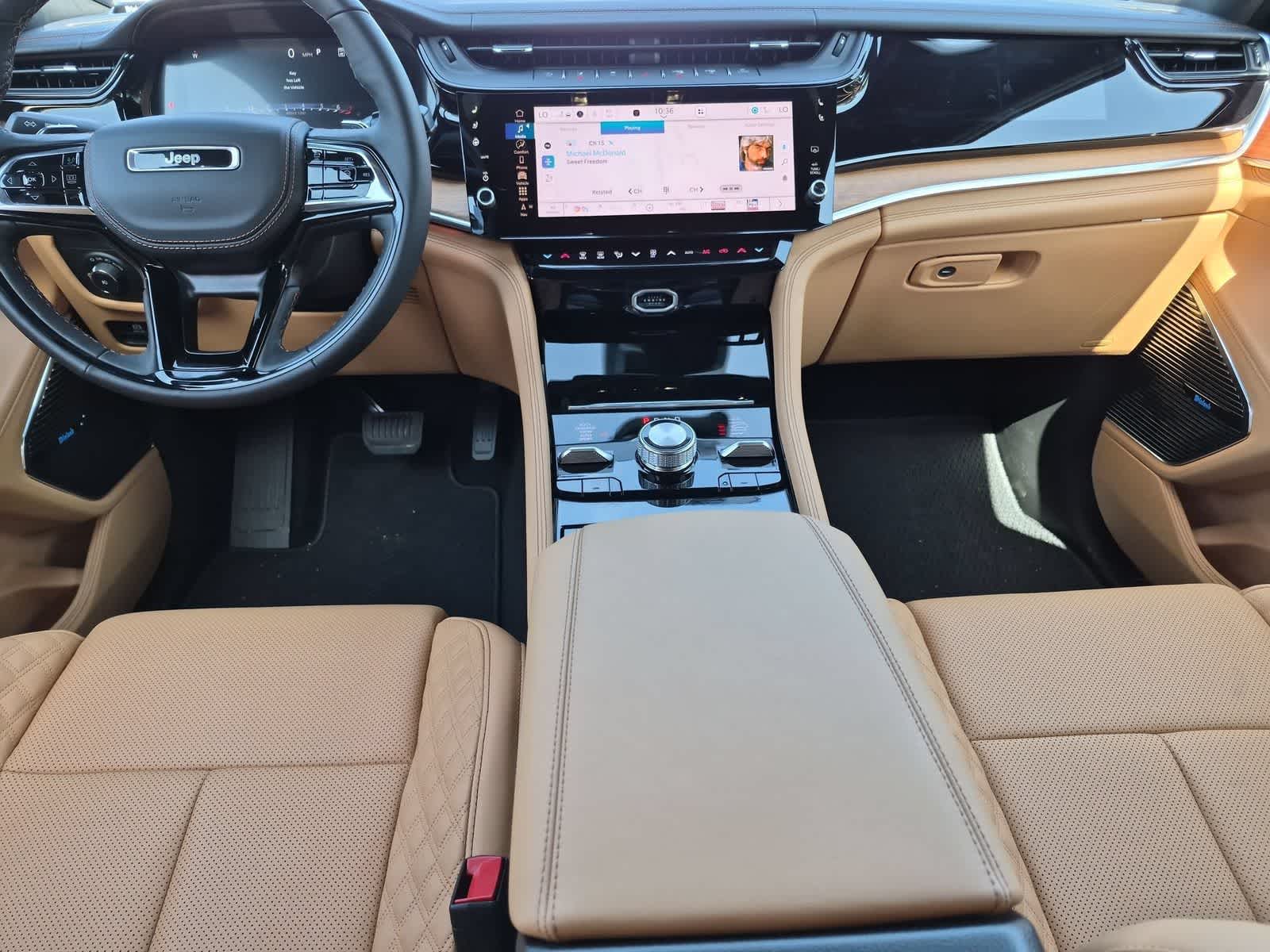 2026 Jeep Grand Cherokee GRAND CHEROKEE SUMMIT 4X4