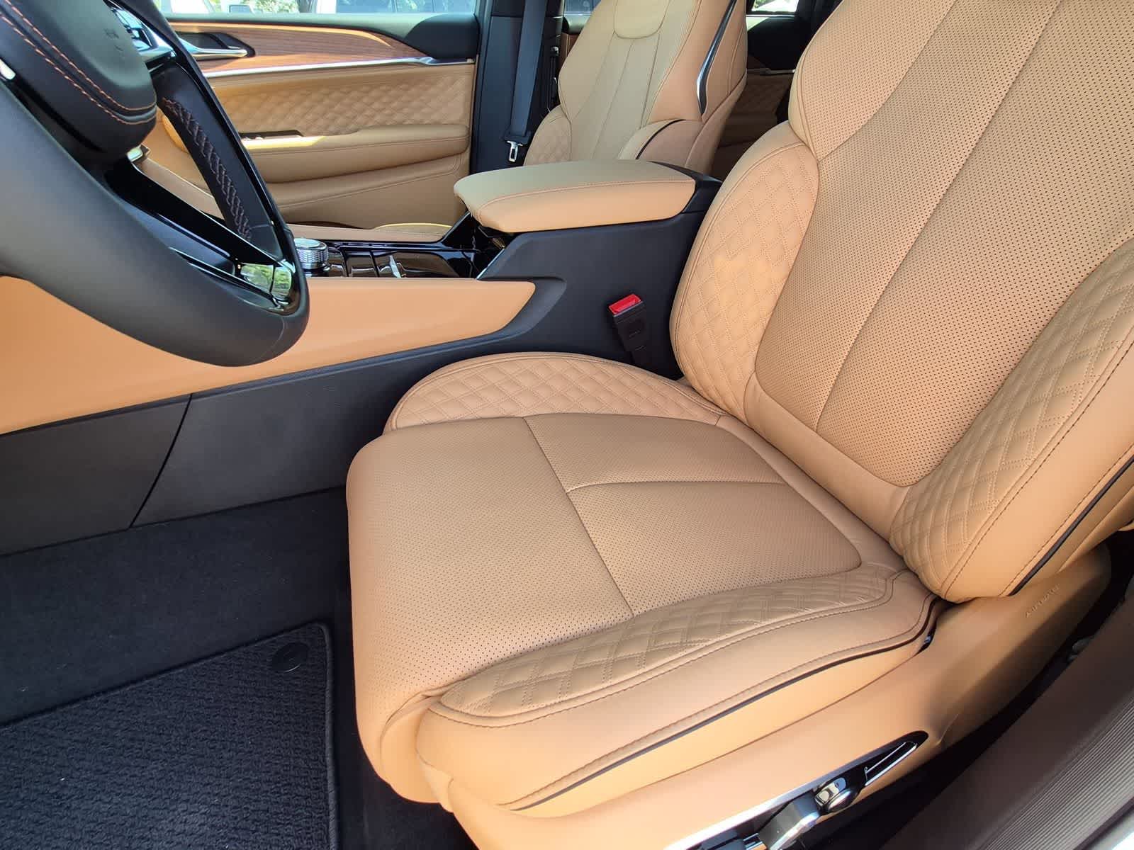 2026 Jeep Grand Cherokee GRAND CHEROKEE SUMMIT 4X4