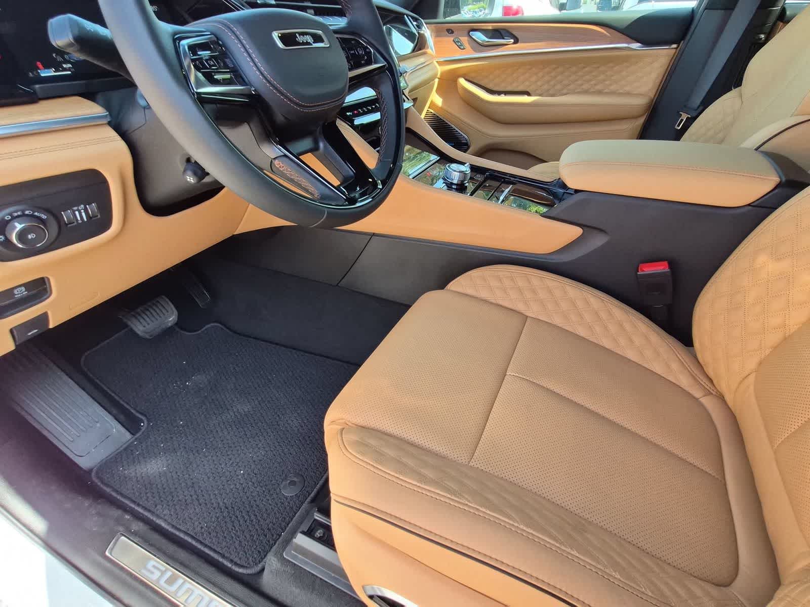 2026 Jeep Grand Cherokee GRAND CHEROKEE SUMMIT 4X4
