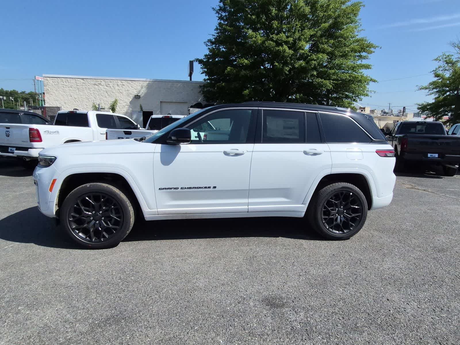 2026 Jeep Grand Cherokee GRAND CHEROKEE SUMMIT 4X4