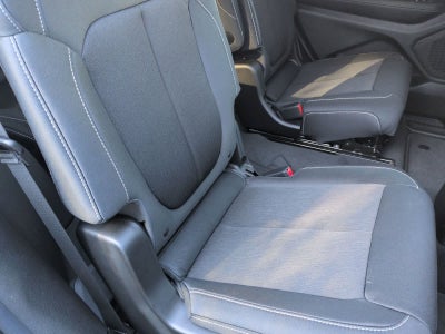 2025 Jeep Grand Cherokee GRAND CHEROKEE L LAREDO X 4X4