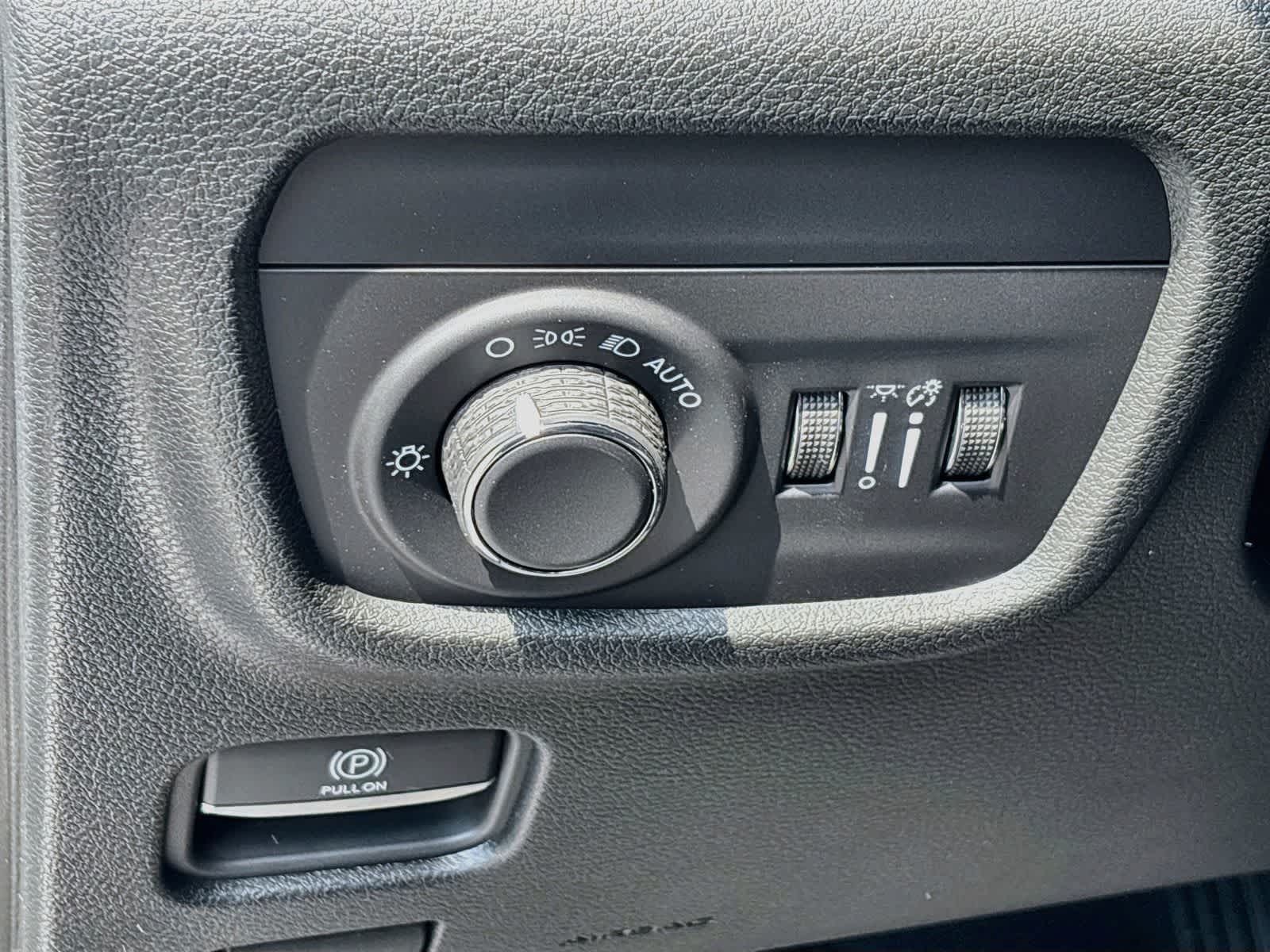 2026 Jeep Grand Cherokee GRAND CHEROKEE L LAREDO X 4X4