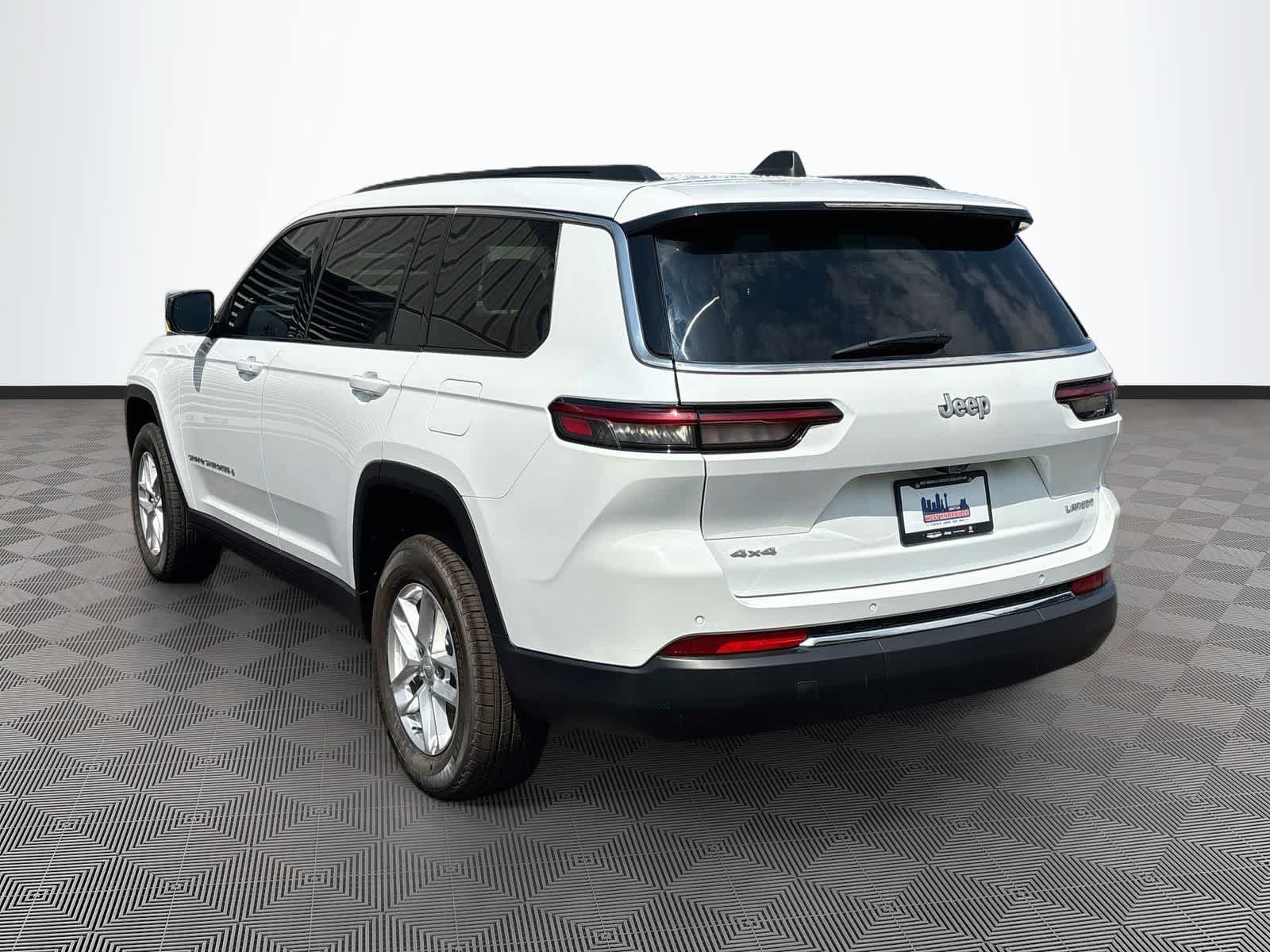 2026 Jeep Grand Cherokee GRAND CHEROKEE L LAREDO X 4X4